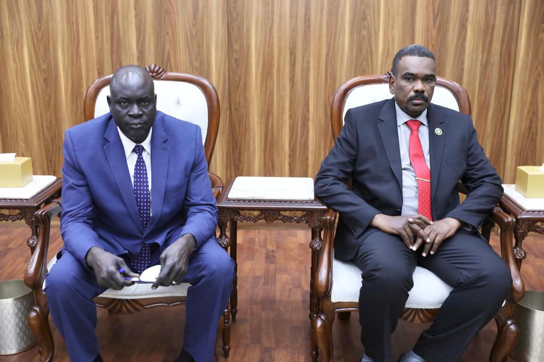 IMG-20240717-WA0023 رئيس مجلس السيادة  يلتقي وفد منظمة السيسا