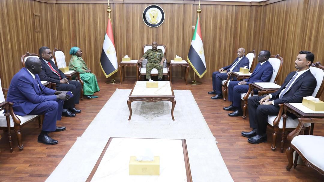 IMG-20240717-WA0024 رئيس مجلس السيادة  يلتقي وفد منظمة السيسا